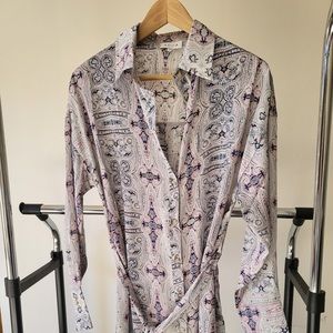 White Paisley Satin LS Shirtdress XS from Vici Collection